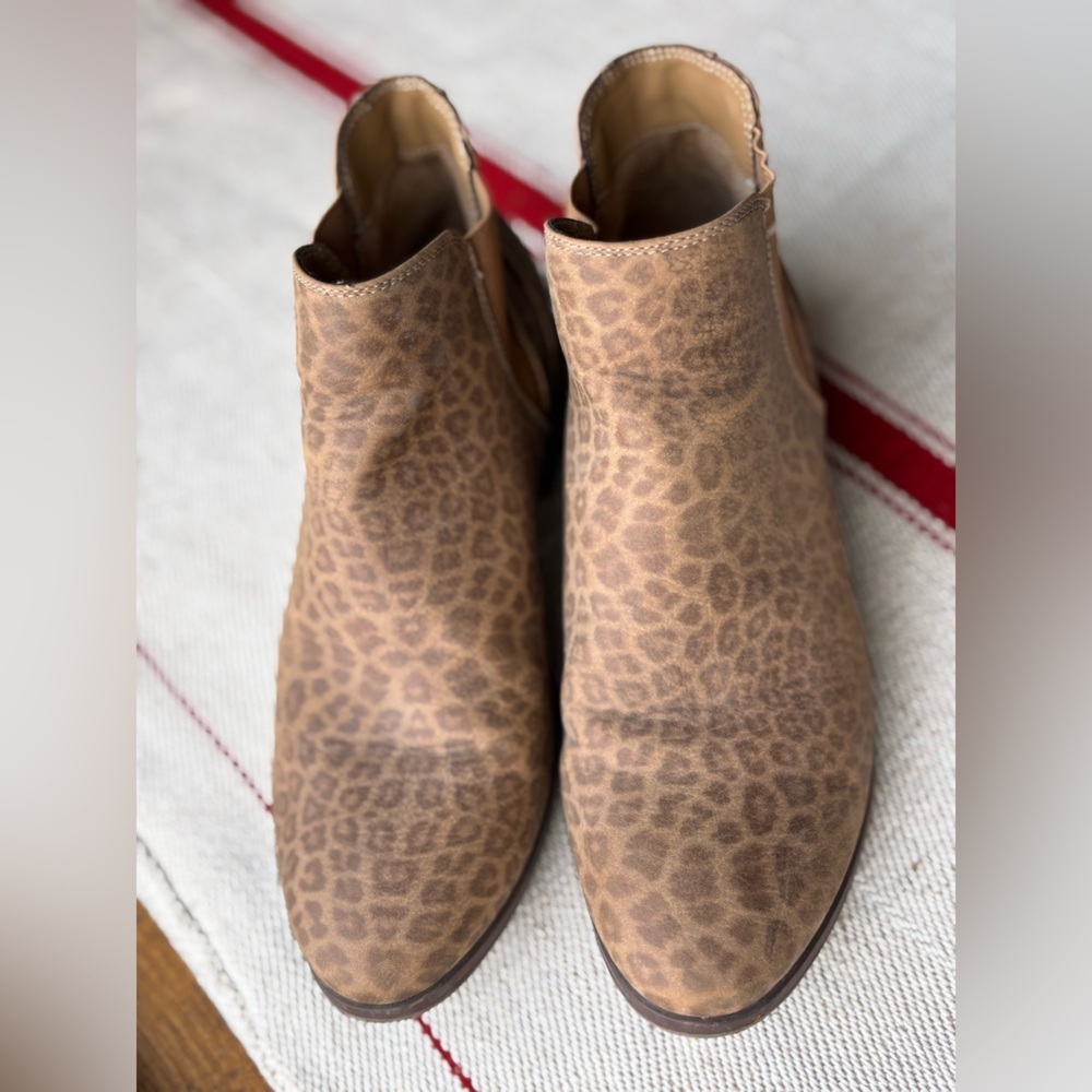Roxy Brown Leopard Ankle Booties